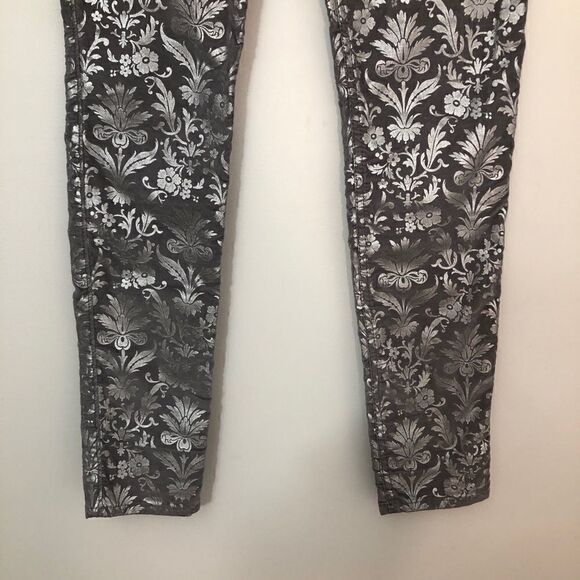 NWT Abercrombie & Fitch Size 2 Regular Skinny Silver Jeans 👖 - Picture 8 of 11